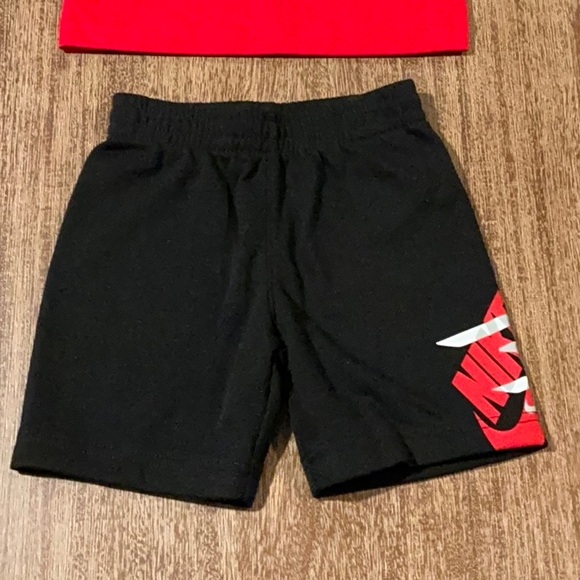 NWT Nike 3 Brand 3T Boys Outfit Black/Red - Picture 7 of 7